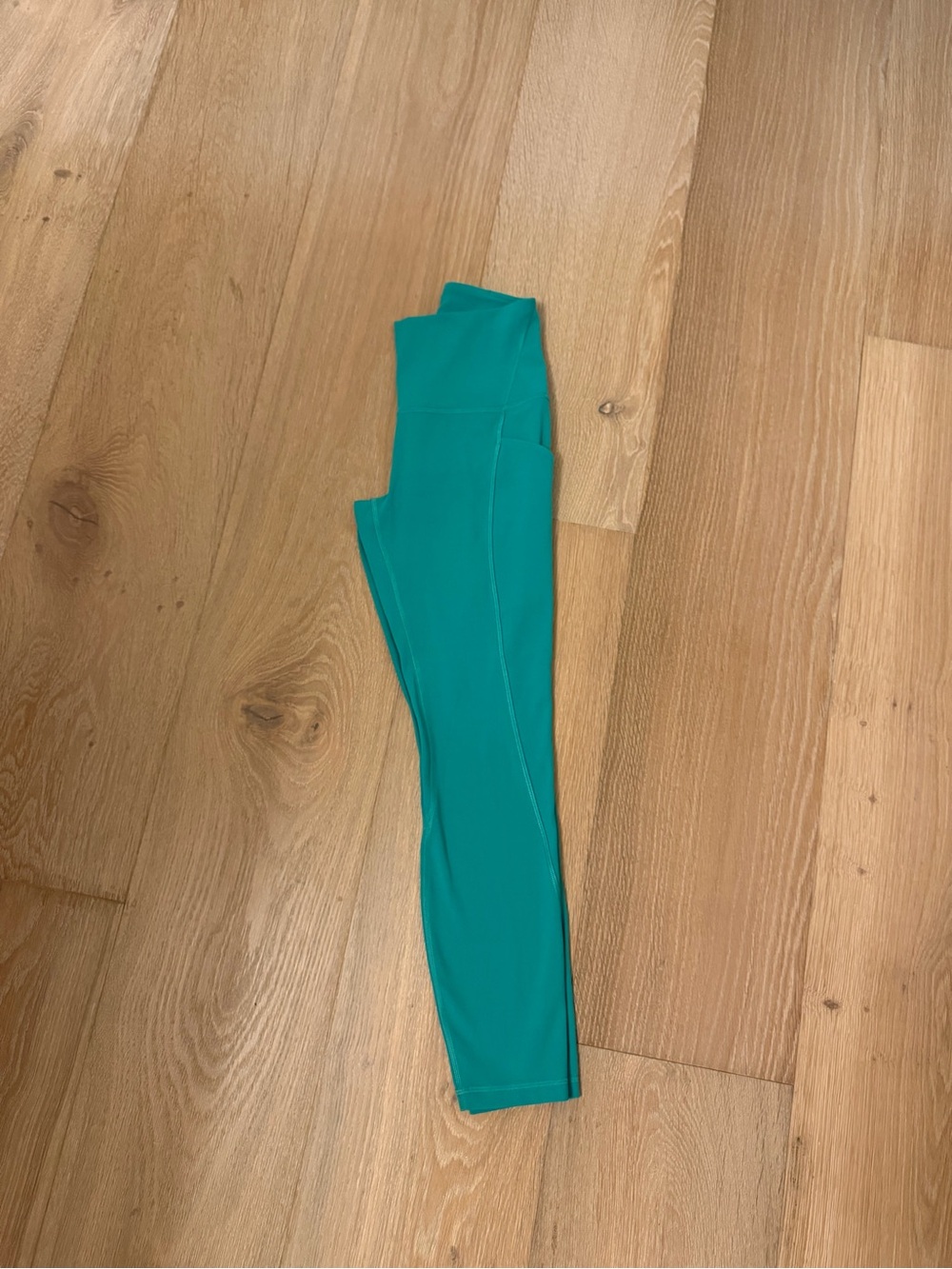 lululemon athletica align High-Rise legging with pockets - Picture 3 of 12